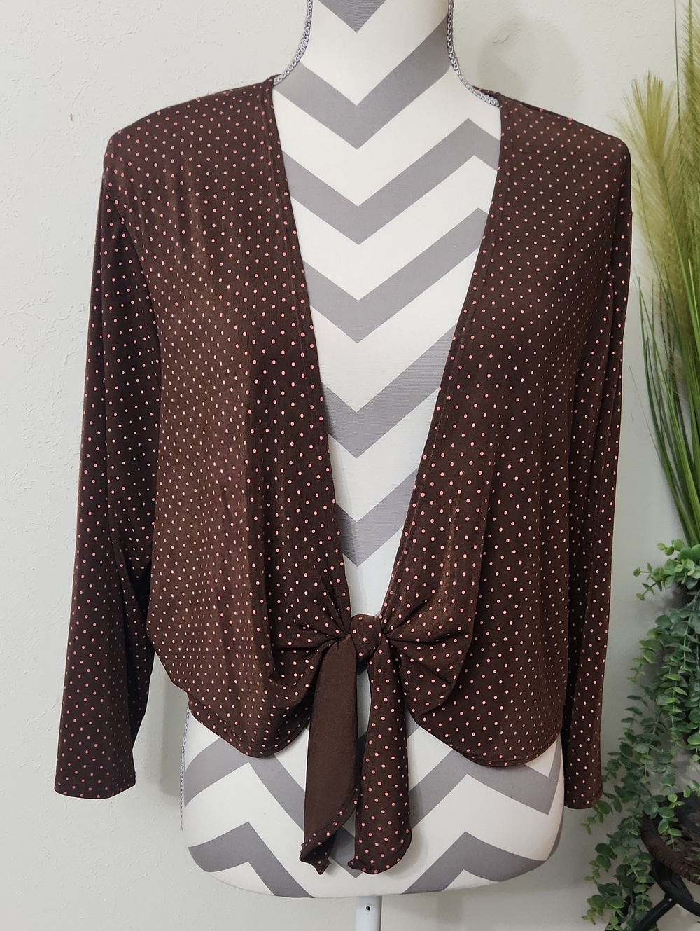 Notations Brown Polka Dot Tie-Front Short Cardigan Shrug